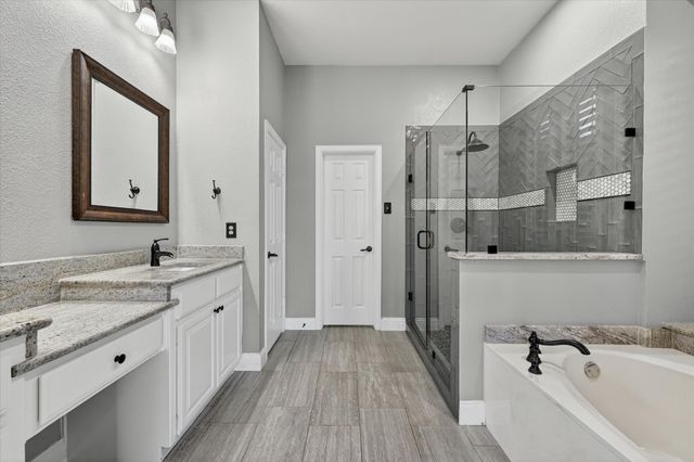 8611 Weston Lane, Lantana, TX 76226