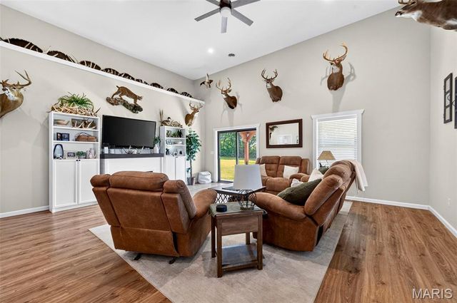 519 Woods Road, Silex, MO 63377