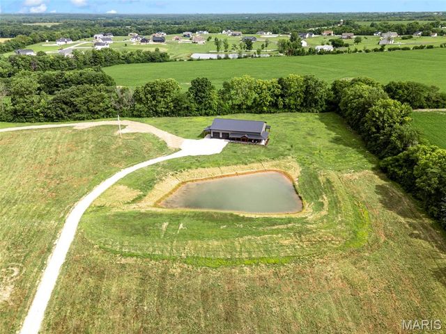 519 Woods Road, Silex, MO 63377