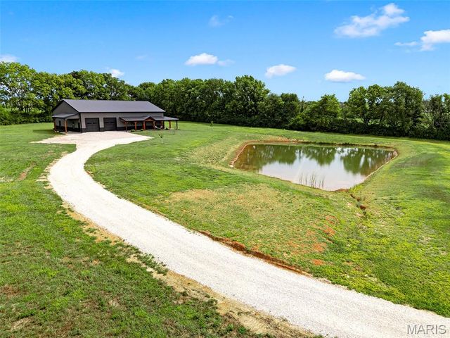 519 Woods Road, Silex, MO 63377