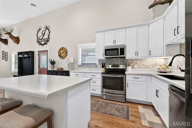 519 Woods Road, Silex, MO 63377