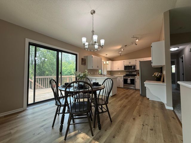 107 Chestnut Circle, Big Lake, MN 55309
