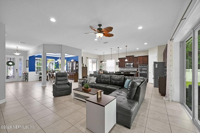 610 CLOISTERBANE Drive, St. Johns, FL 32259