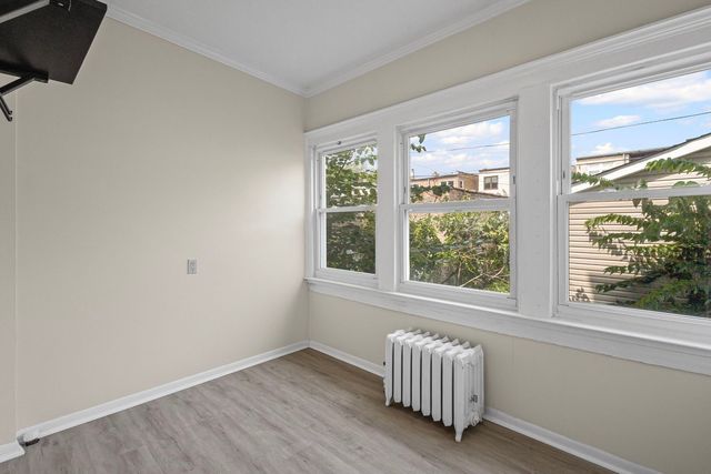 2712 W Winnemac Avenue 2, Chicago, IL 60625