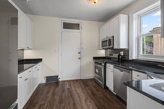 2712 W Winnemac Avenue 2, Chicago, IL 60625