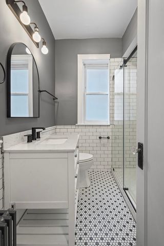 2712 W Winnemac Avenue 2, Chicago, IL 60625