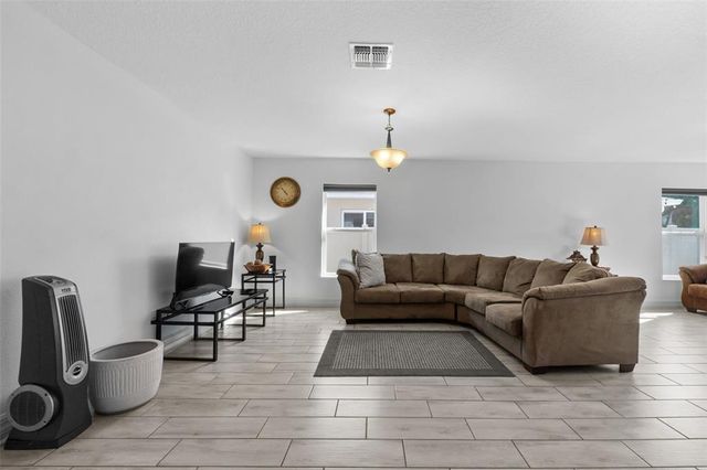 1328 POMPAY DRIVE, Davenport, FL 33896