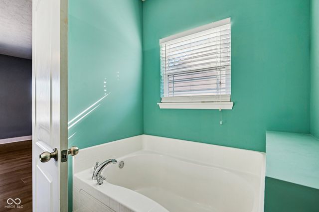 1893 Devonshire Avenue, Avon, IN 46123