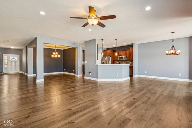 1893 Devonshire Avenue, Avon, IN 46123