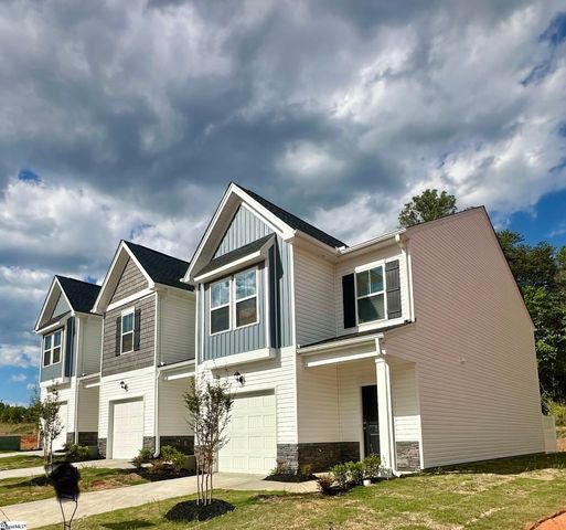 28 Stoneview Way, Taylors, SC 29687