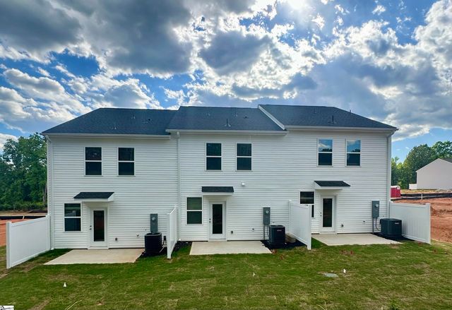 28 Stoneview Way, Taylors, SC 29687
