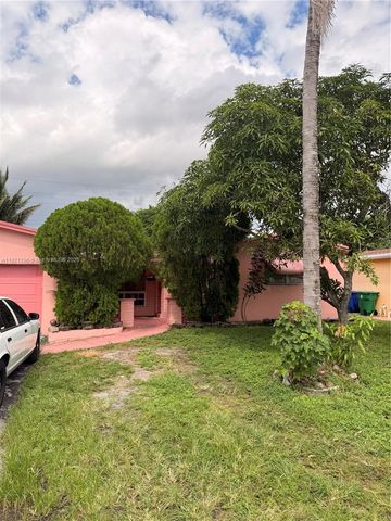 7749 Fairway Blvd, Miramar, FL 33023