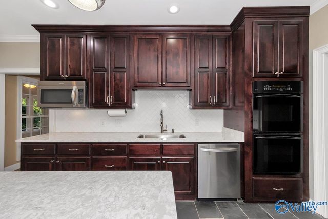 150 Greenlawn Drive, Meridianville, AL 35759