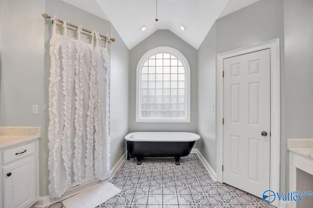 150 Greenlawn Drive, Meridianville, AL 35759