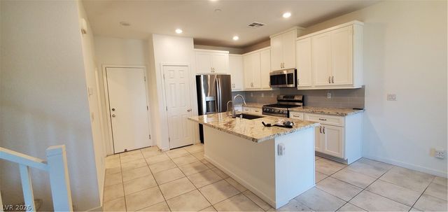 965 Nevada State Drive 21102, Henderson, NV 89002
