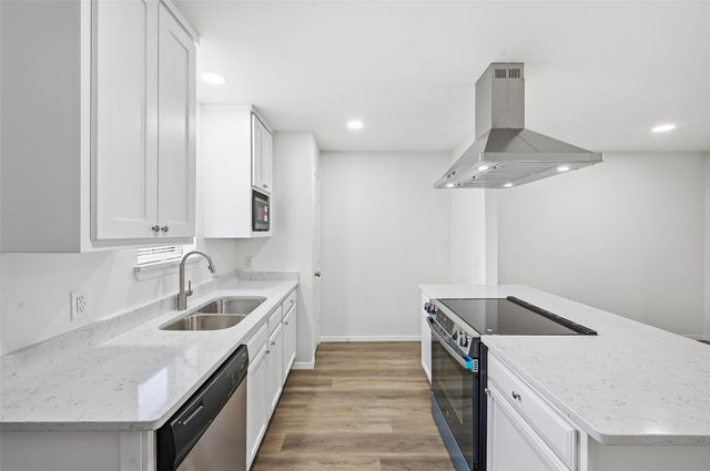 73 Winchester Drive, Euless, TX 76039