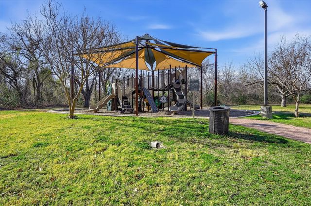 73 Winchester Drive, Euless, TX 76039