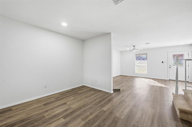 73 Winchester Drive, Euless, TX 76039