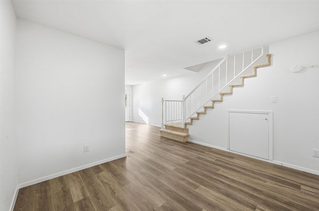 73 Winchester Drive, Euless, TX 76039