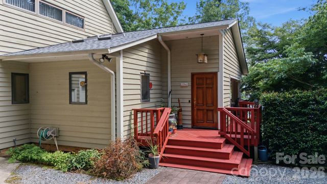 125 Misty Cove Lane, Mooresville, NC 28117