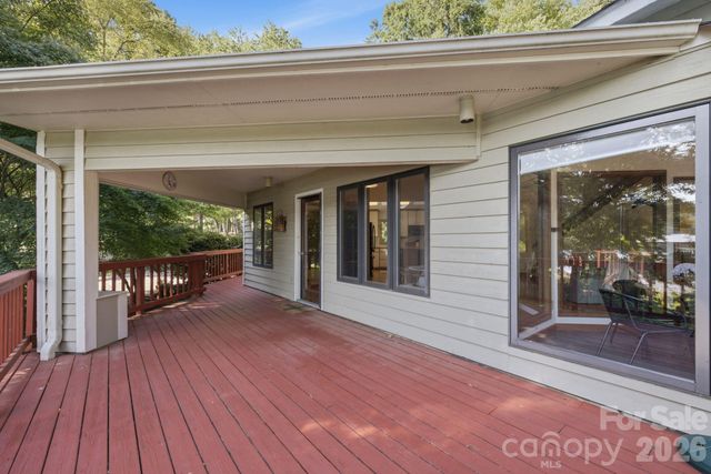 125 Misty Cove Lane, Mooresville, NC 28117