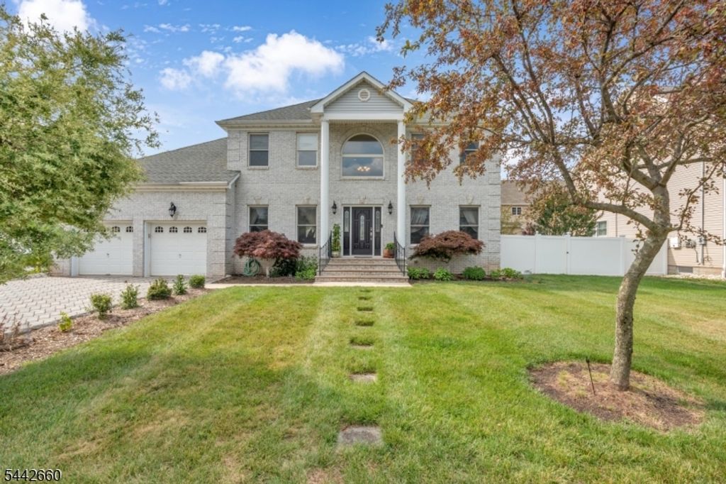 664 Roosevelt Ave, Piscataway Twp., NJ 08854 — photo 4