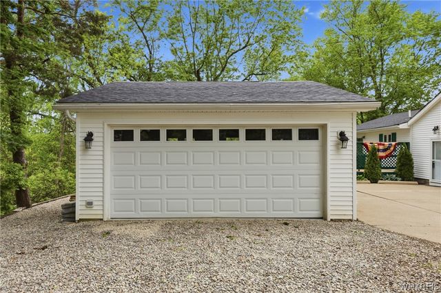 2139 Hemlock Road, Eden, NY 14057