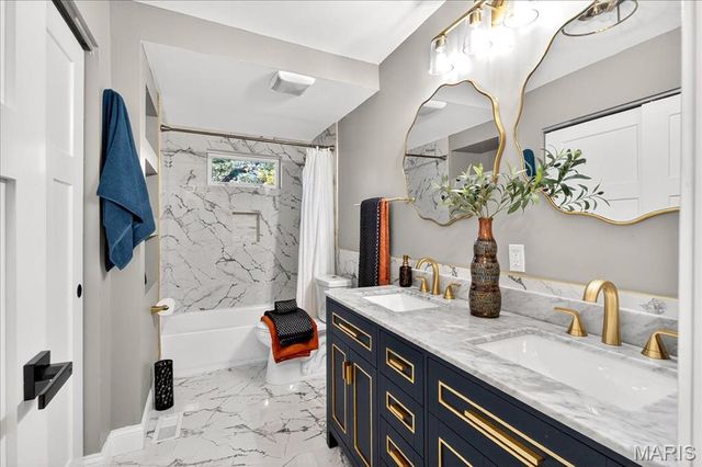 8021 Bennett Avenue, Richmond Heights, MO 63117