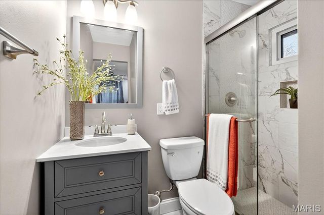 8021 Bennett Avenue, Richmond Heights, MO 63117