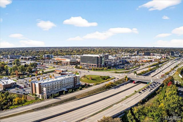 8021 Bennett Avenue, Richmond Heights, MO 63117