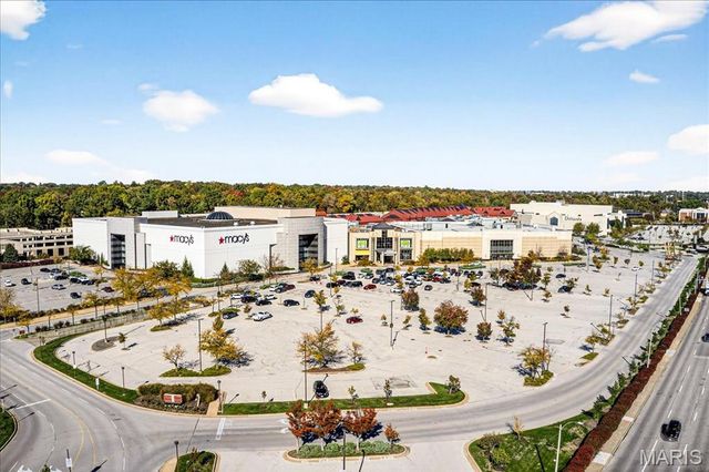 8021 Bennett Avenue, Richmond Heights, MO 63117