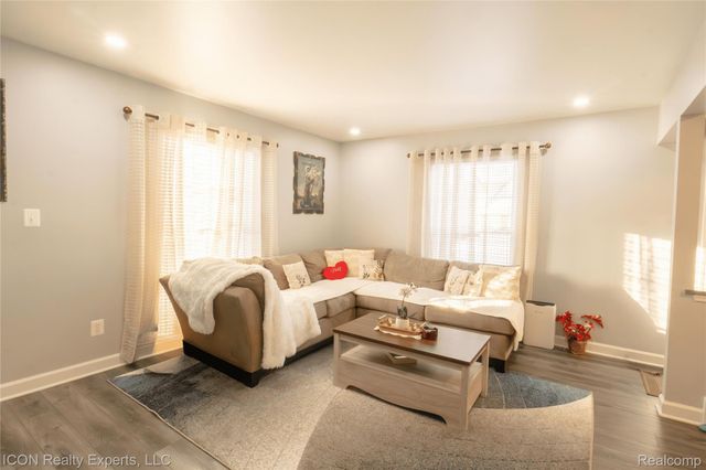 35463 Turner Drive 266, Sterling Heights, MI 48312