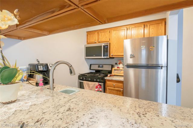 35463 Turner Drive 266, Sterling Heights, MI 48312