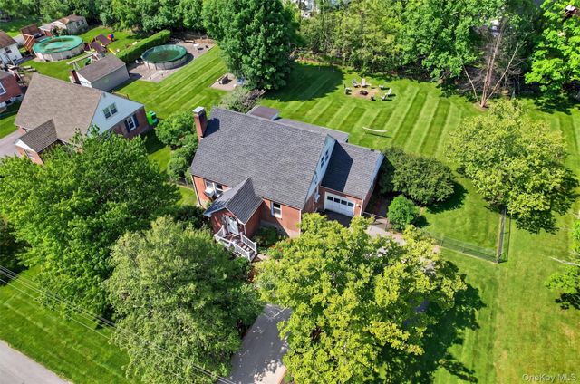 239 Leslie Avenue, New Windsor, NY 12553