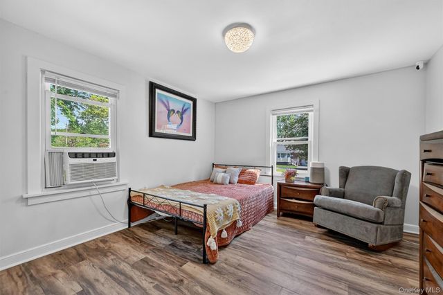 239 Leslie Avenue, New Windsor, NY 12553