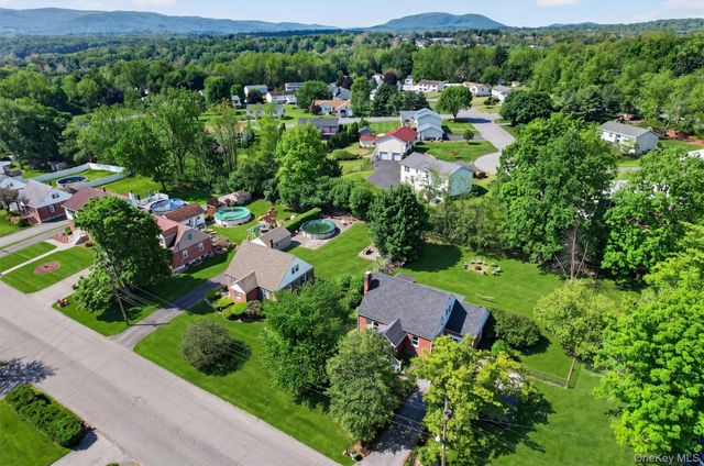 239 Leslie Avenue, New Windsor, NY 12553