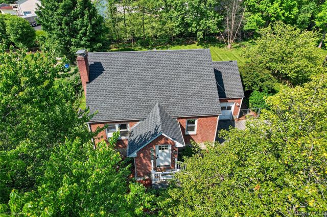 239 Leslie Avenue, New Windsor, NY 12553