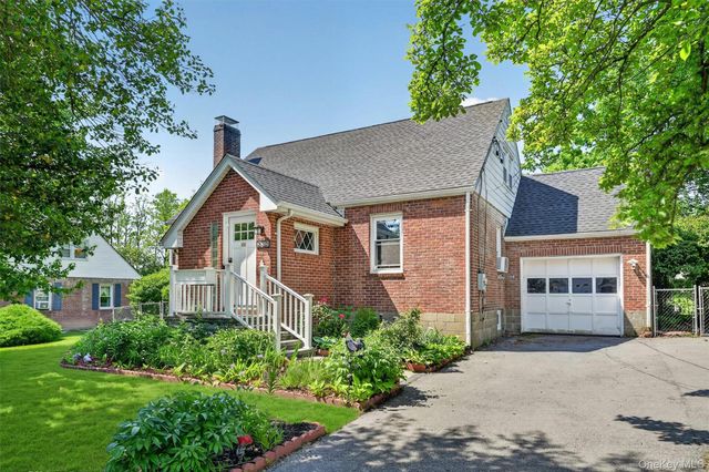 239 Leslie Avenue, New Windsor, NY 12553