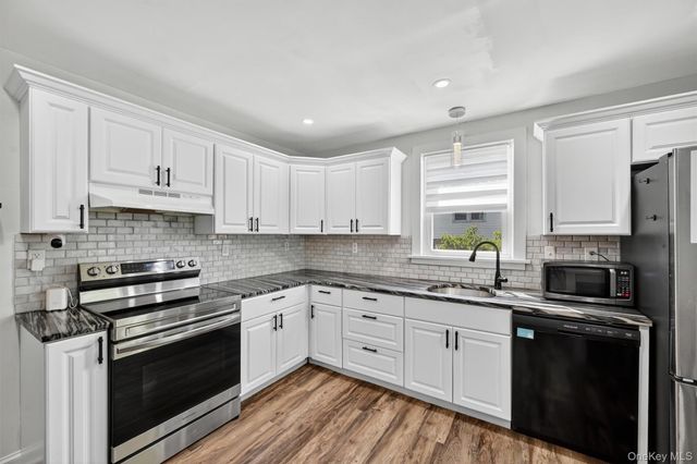 239 Leslie Avenue, New Windsor, NY 12553