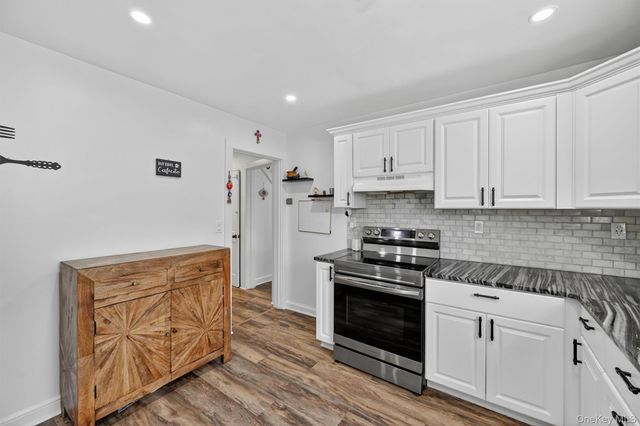 239 Leslie Avenue, New Windsor, NY 12553