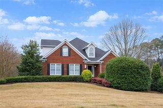 1206 Lancelot Court, Loganville, GA 30052