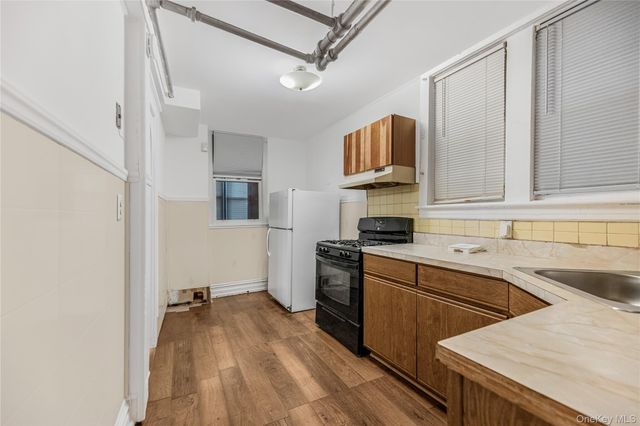 2889 Zulette Avenue, Bronx, NY 10461