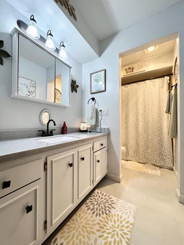 5725 Euclid AVENUE, Milwaukee, WI 53219