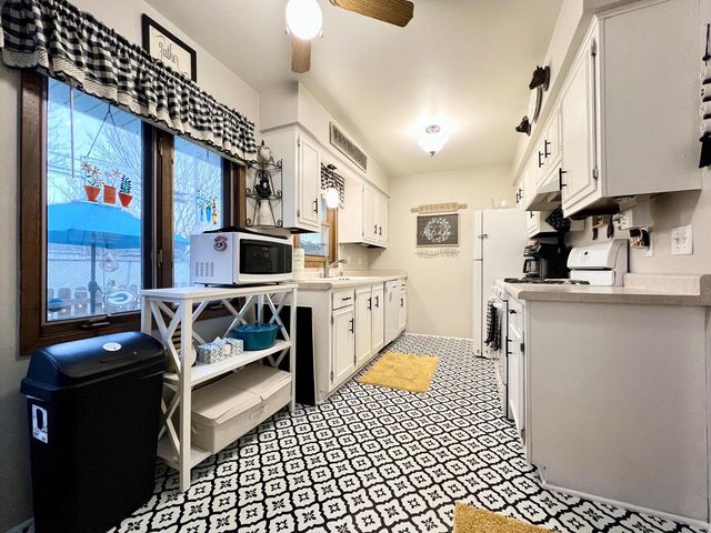 5725 Euclid AVENUE, Milwaukee, WI 53219