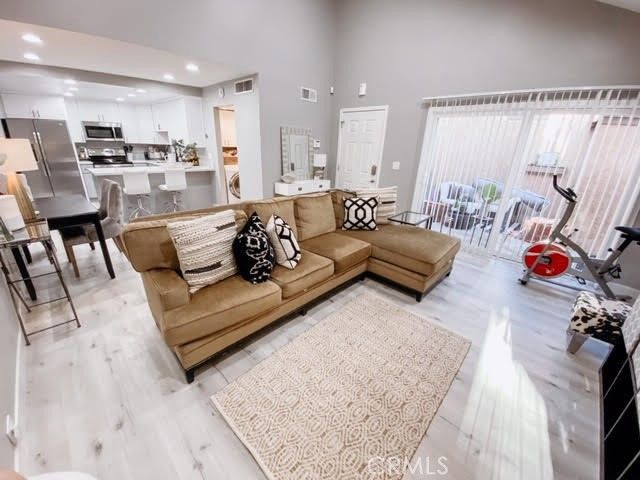 2700 Brea 27, Fullerton, CA 92835