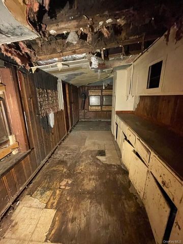 34 Peach Street, Central Islip, NY 11722