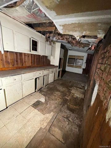 34 Peach Street, Central Islip, NY 11722