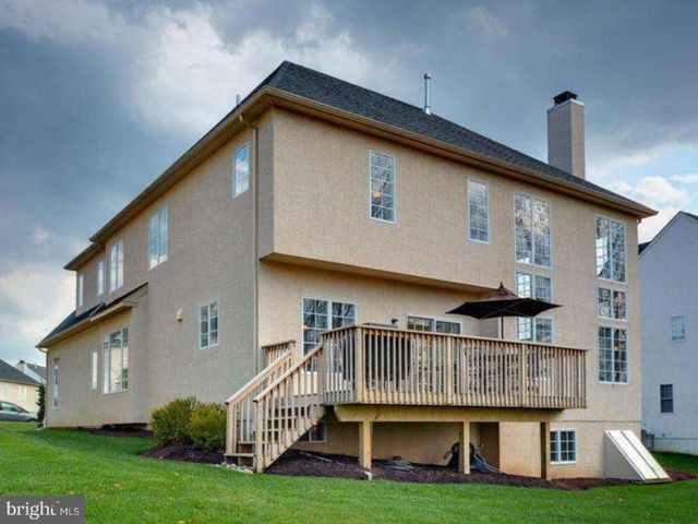 310 WAYNEBROOK DR, Chester Springs, PA 19425