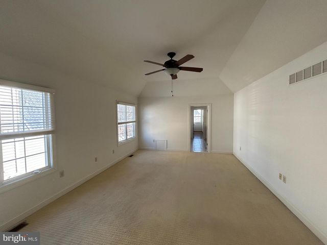 310 WAYNEBROOK DR, Chester Springs, PA 19425