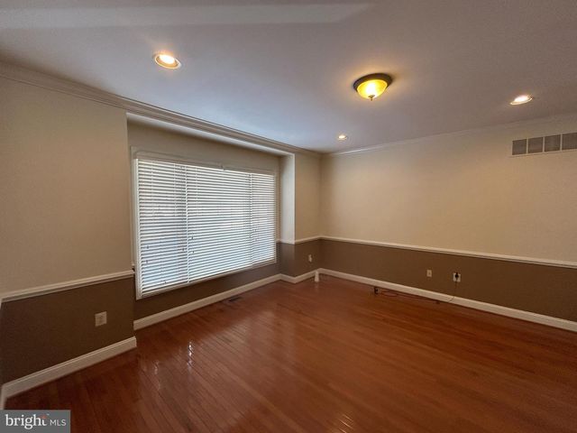 310 WAYNEBROOK DR, Chester Springs, PA 19425